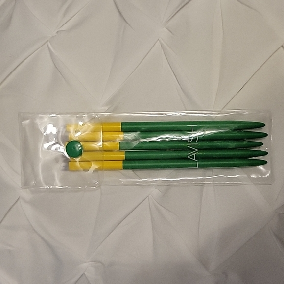 Lavish Make up Brushes - Picture 2 of 2